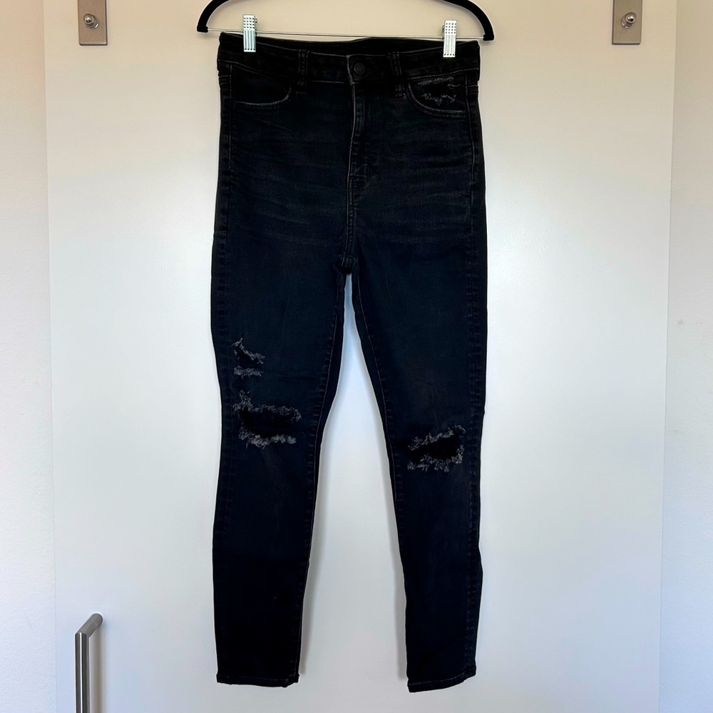 Super Hi-Rise Jeggings - Black Distressed Jeans AMERICAN EAGLE